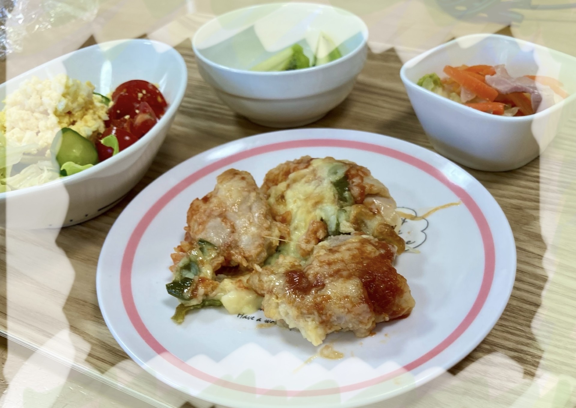 鶏肉にピザ風